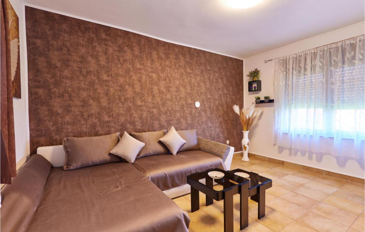 Pet Friendly Home In Gudovac With Wifi - Housity