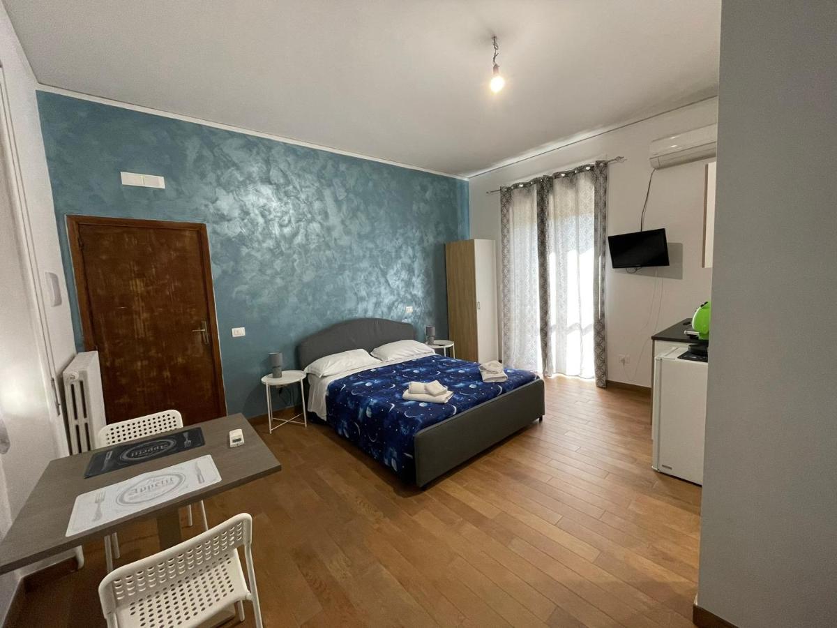 Mezzaluna Guest House - Housity