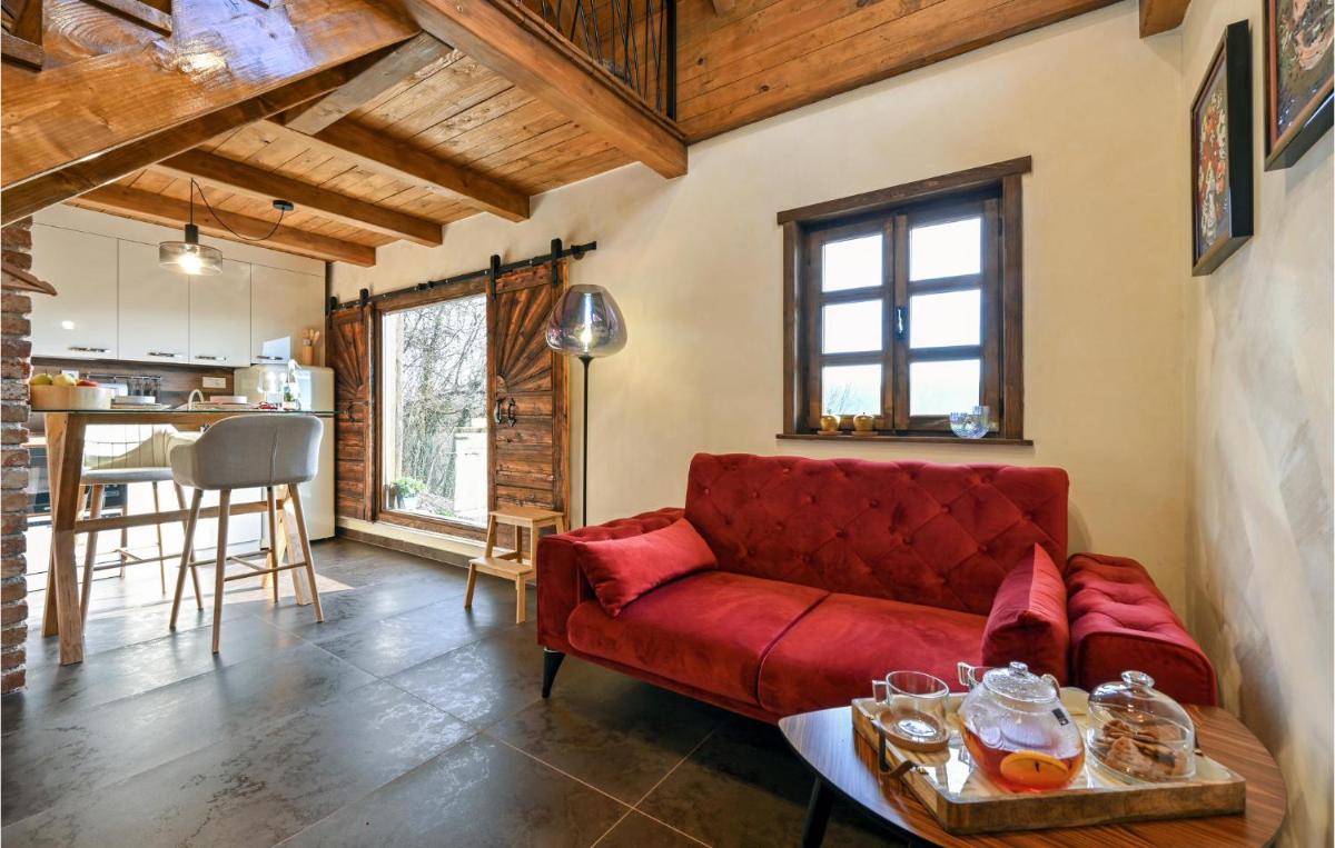 Cozy Home In Gorkovec - Housity