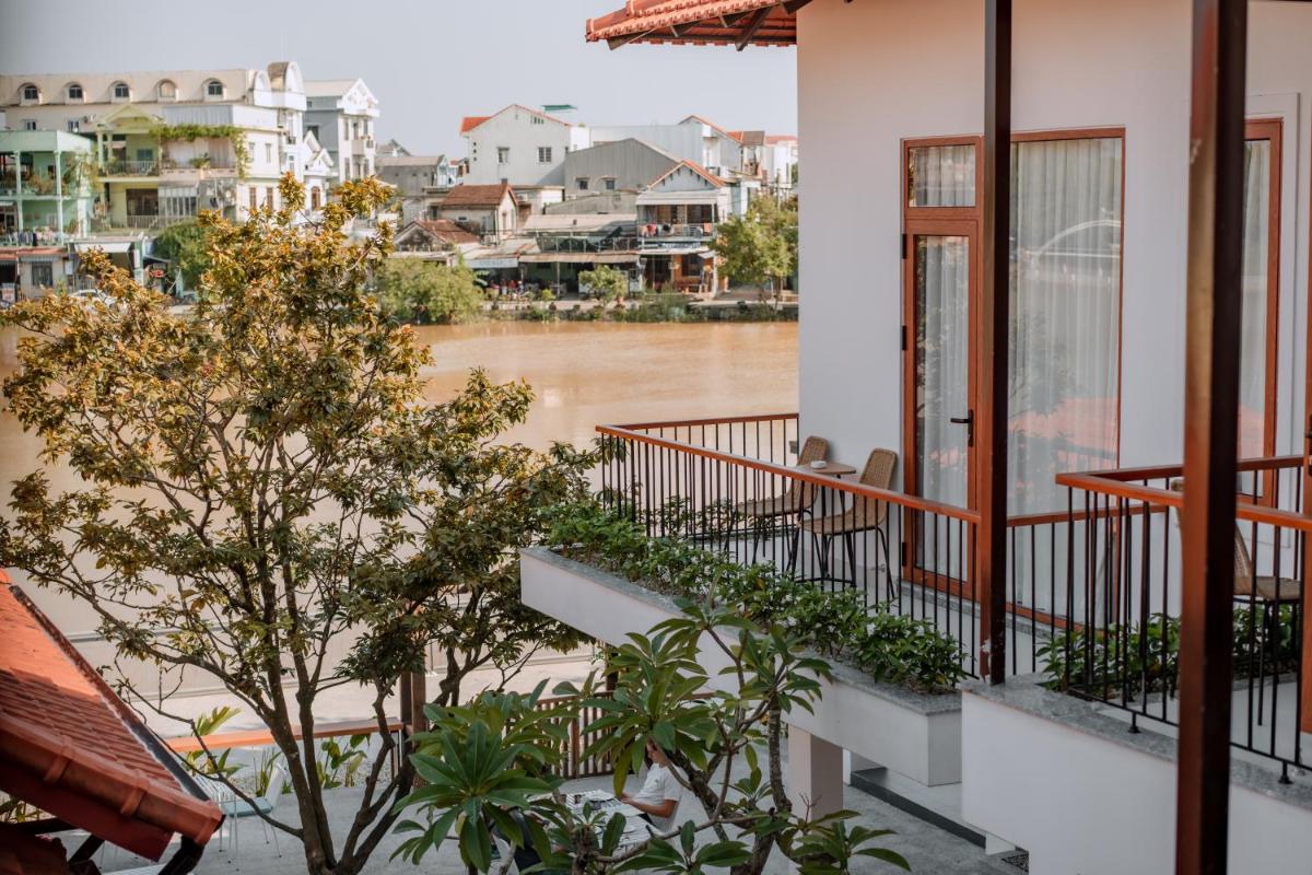 Hue River Side Villa - Housity