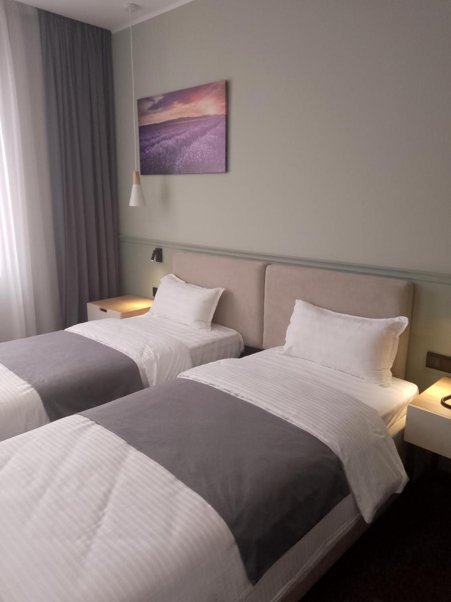 Caspian Marine Hotel - Housity