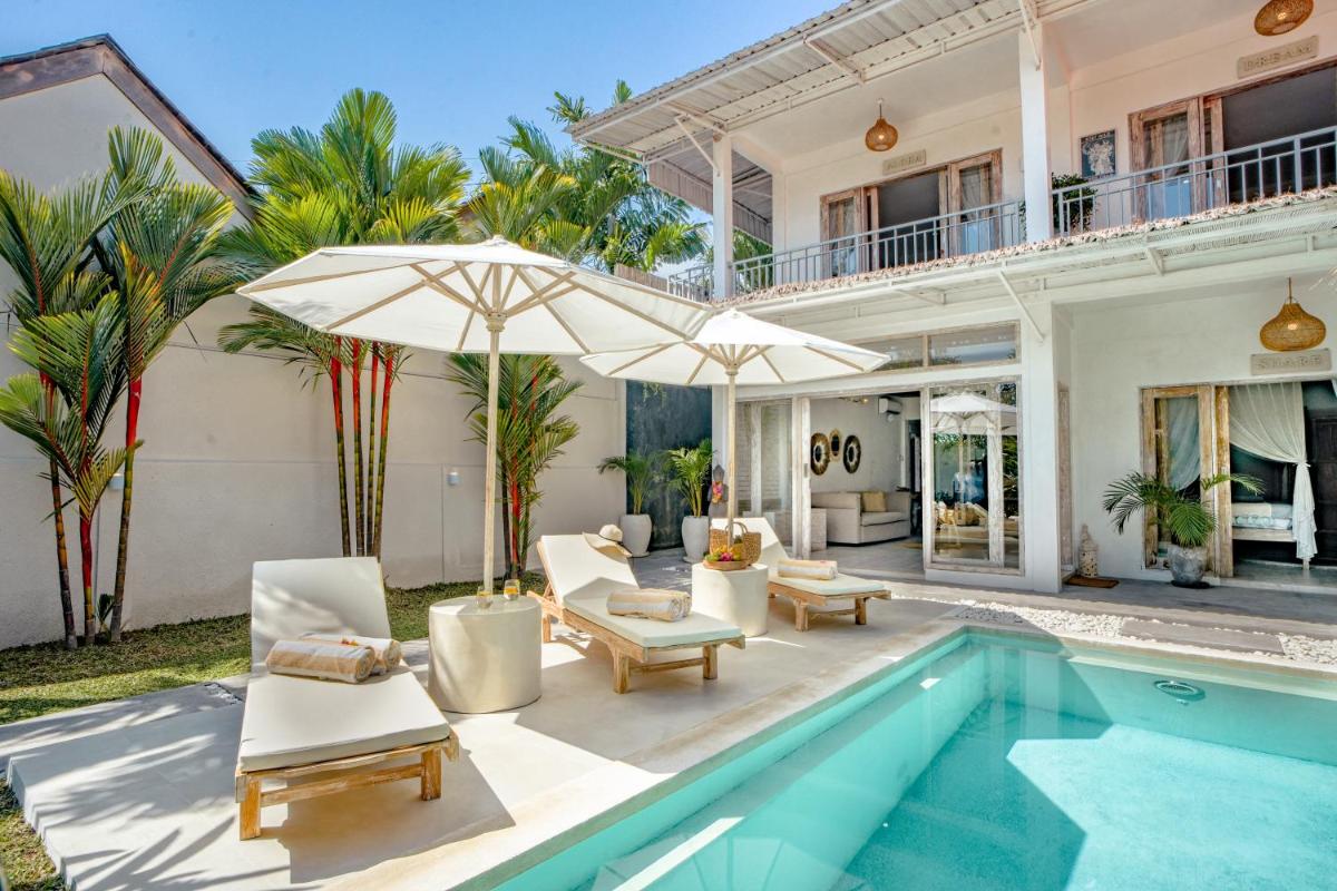 Villa Piece Of Peace private 3BR with large pool and garden - Housity
