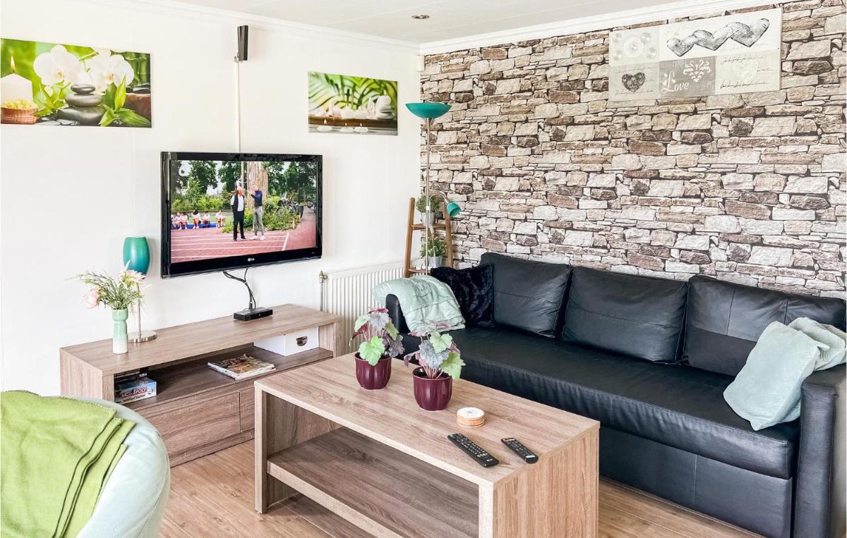 2 Bedroom Nice Home In Molenschot - Housity