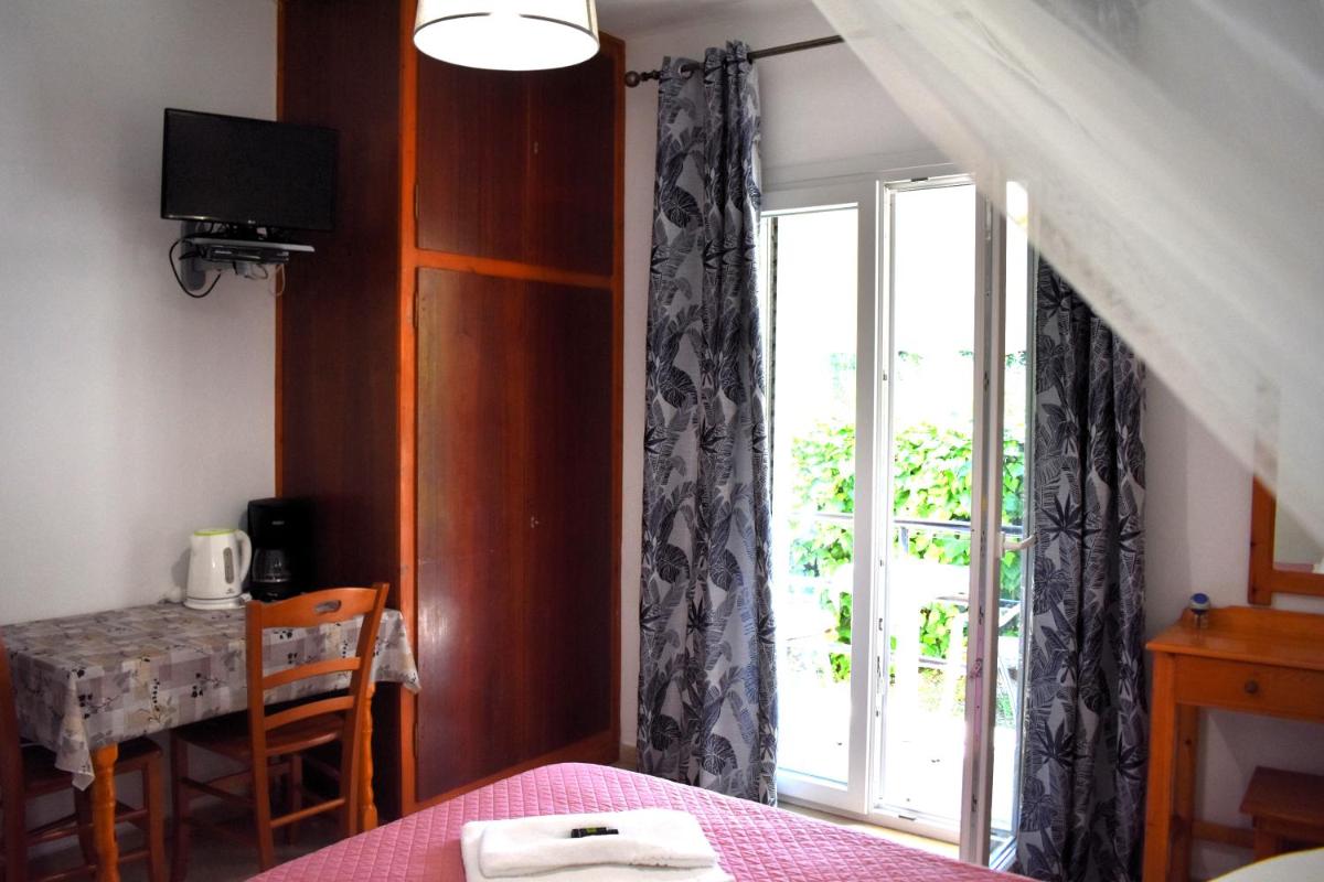 Kostas Apartments & studios - Housity