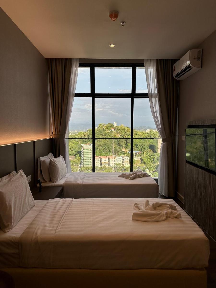 Borneotel The Shore KK by CHG - Housity