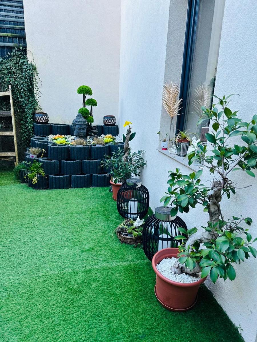 Noblesse Hause - Housity