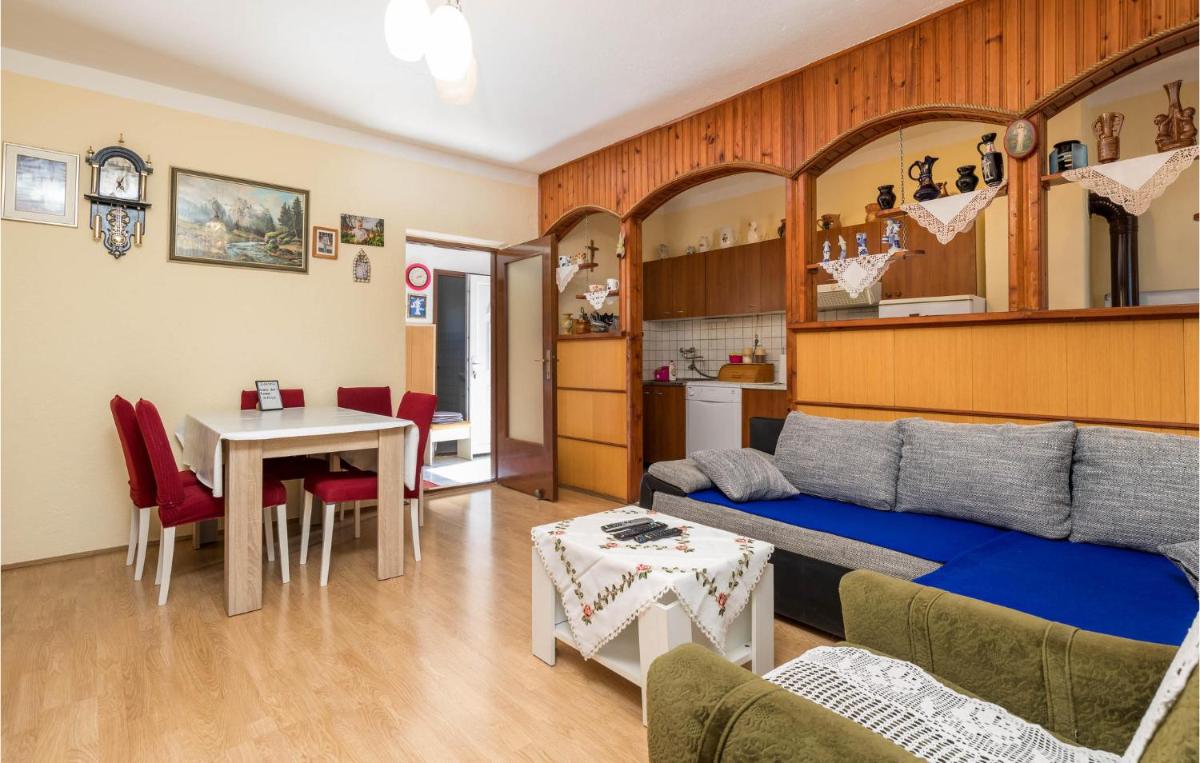 Nice Apartment In Senj - Housity