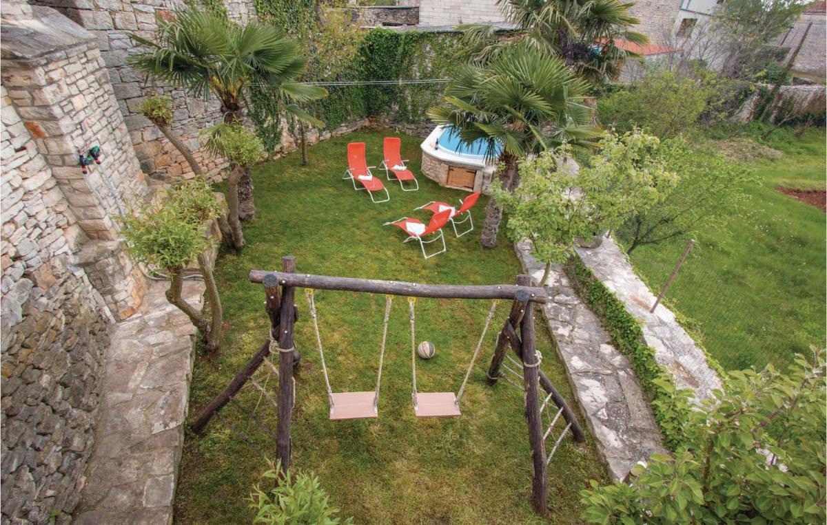 Lovely Home In Svetvincenat With Wifi - Housity