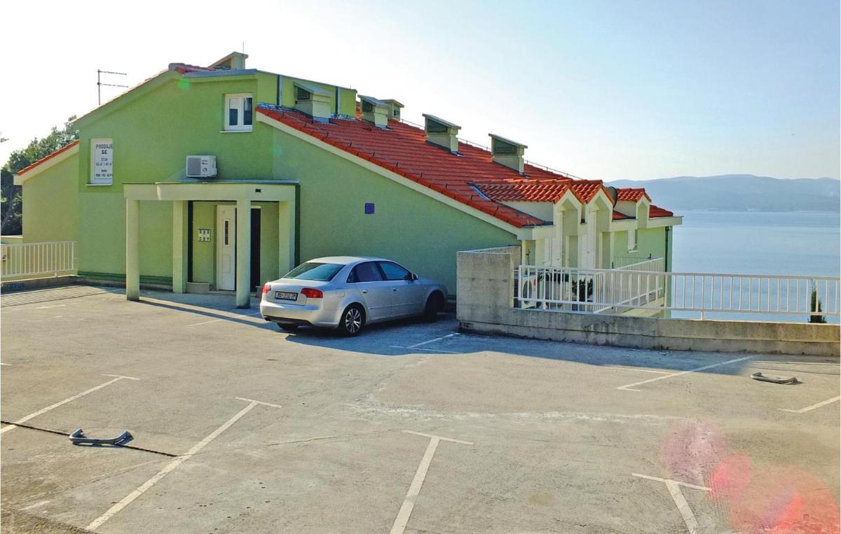 Apartment Brela With Sea View 08 - Housity