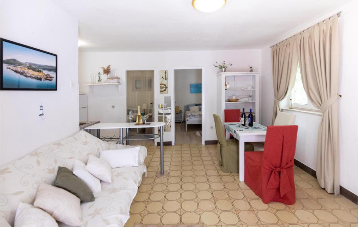2 Bedroom Amazing Apartment In Klek - Housity