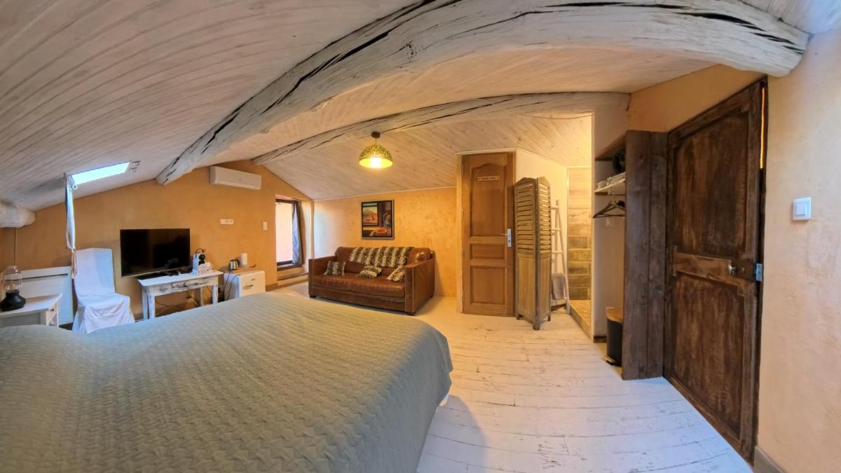 Le 47 - Rentals in South of France - Housity