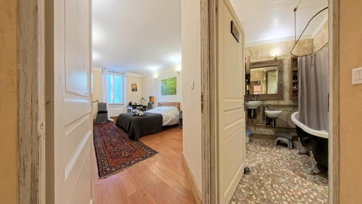 Le 47 - Rentals in South of France - Housity