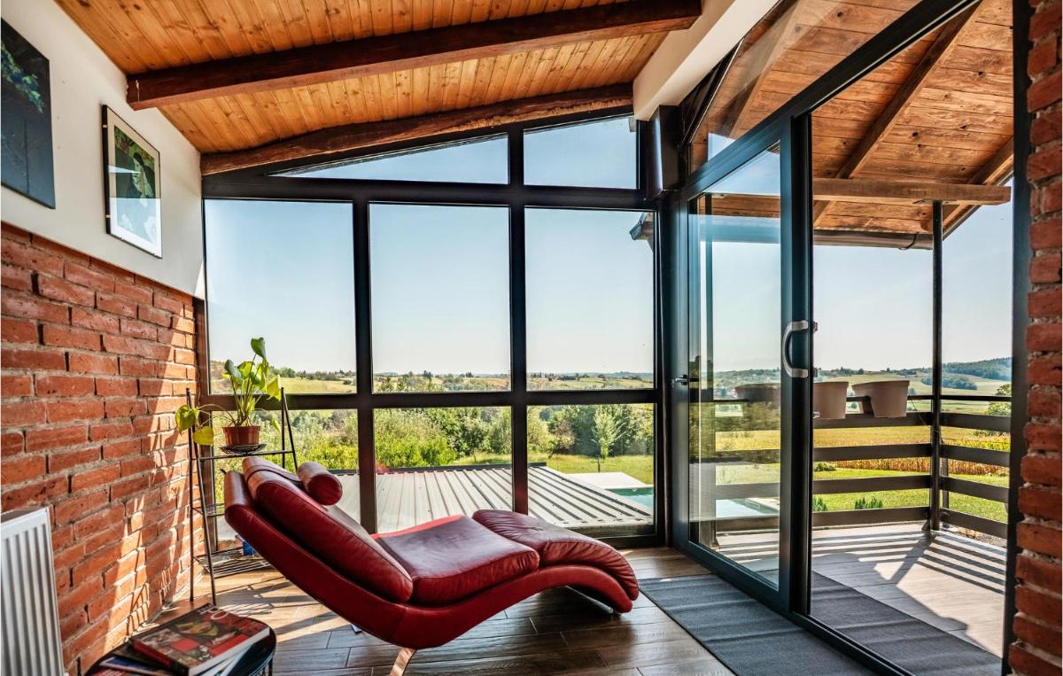 Nice Home In Nova Diklenica With Wifi - Housity