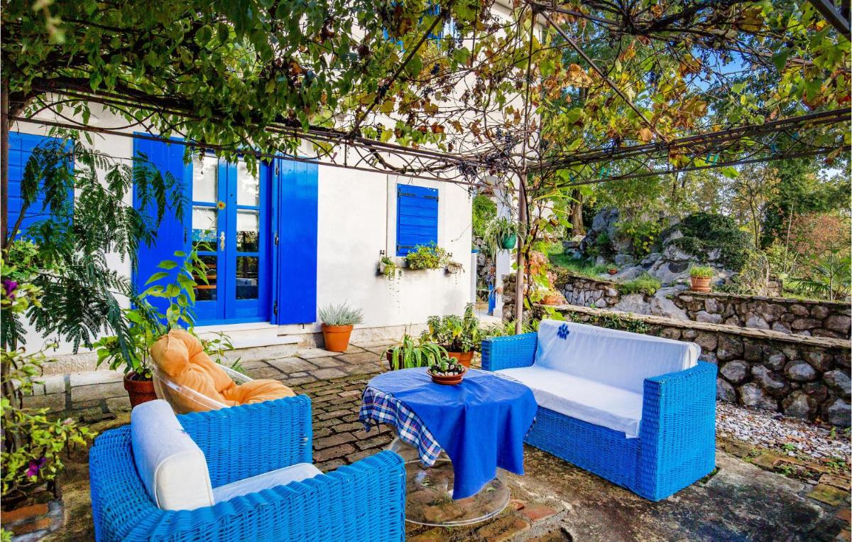 Nice Apartment In Kastav - Housity