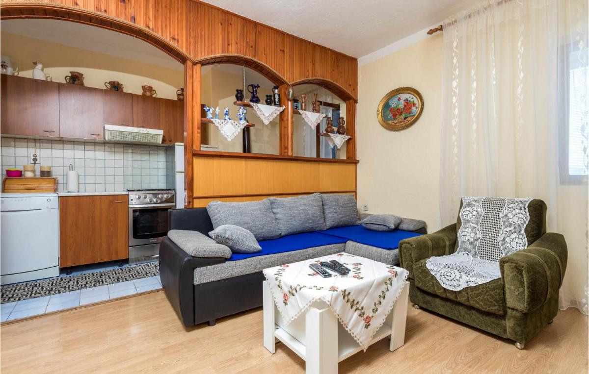 Nice Apartment In Senj - Housity