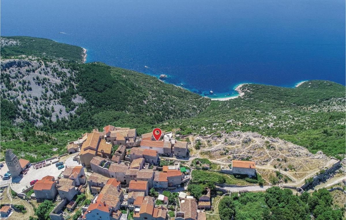 Amazing Home In Lubenice With Wifi - Housity