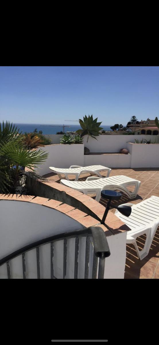 Penthouse with Private Roof terrace and jacuzzi - Housity