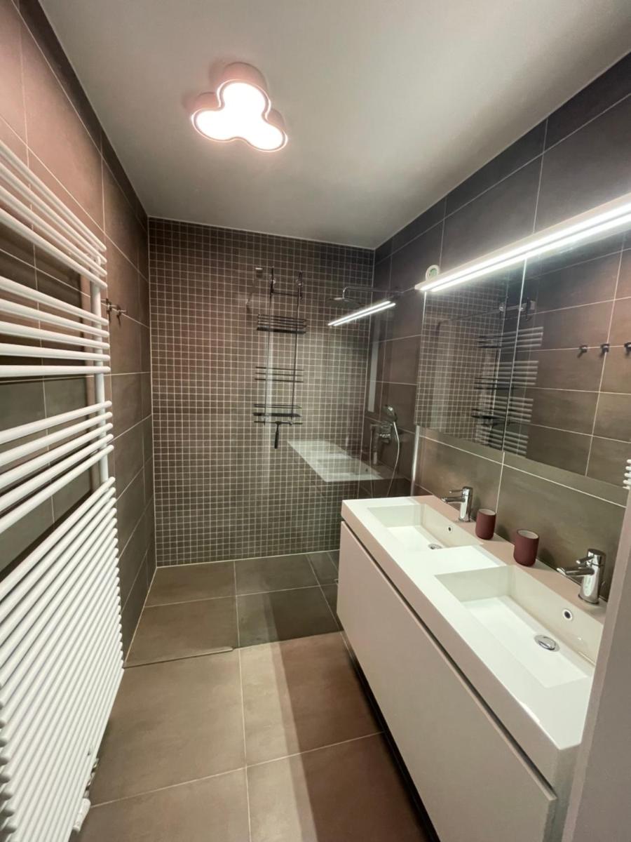 Belgian Beach House - Housity