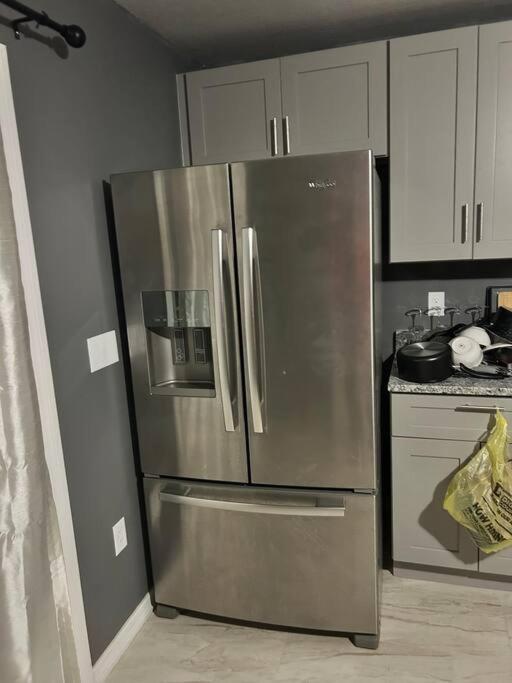 Tranquile Vacation Home near Universal studio - Housity