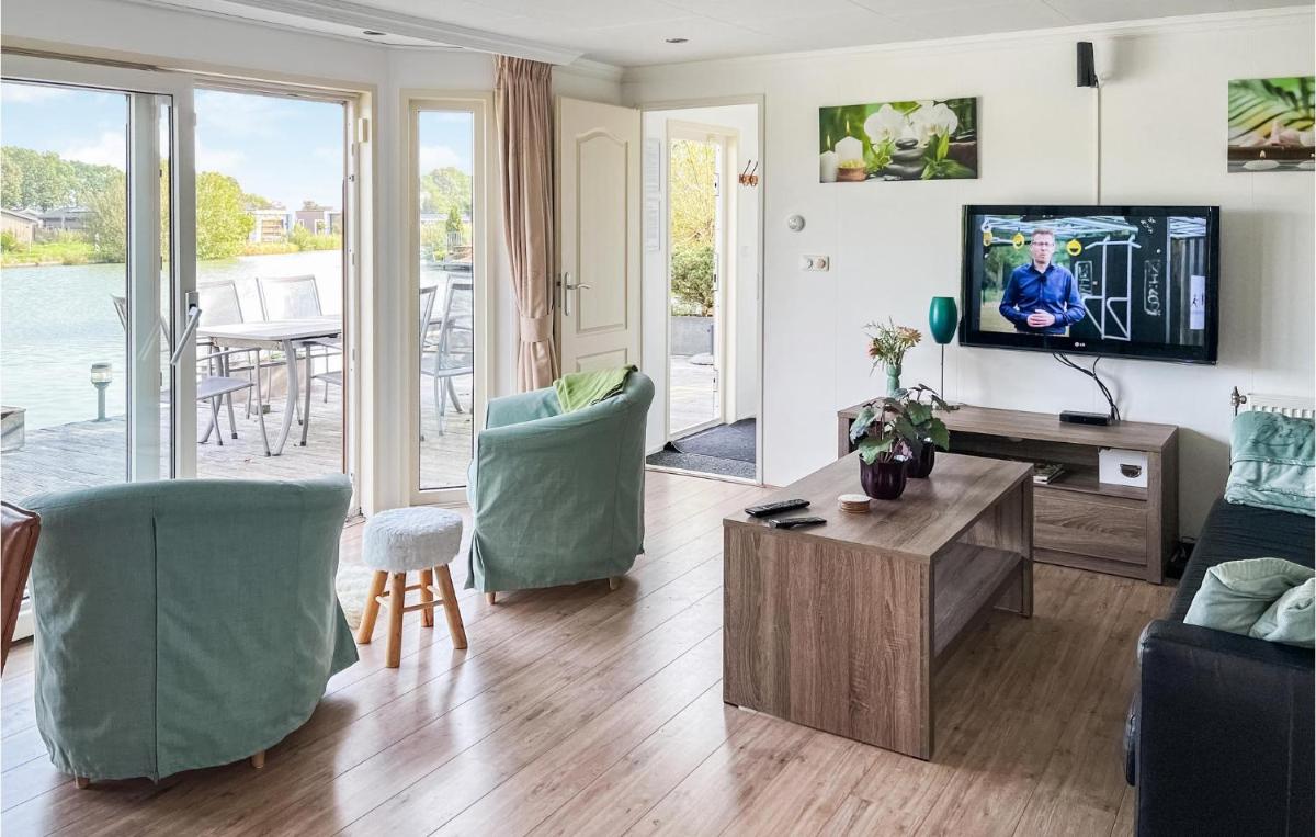 2 Bedroom Nice Home In Molenschot - Housity