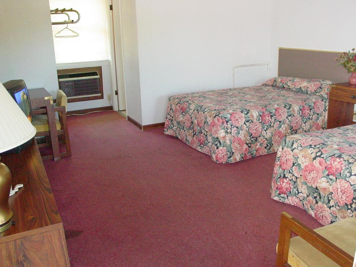 Monticello Inn - Monticello, Indiana - Housity
