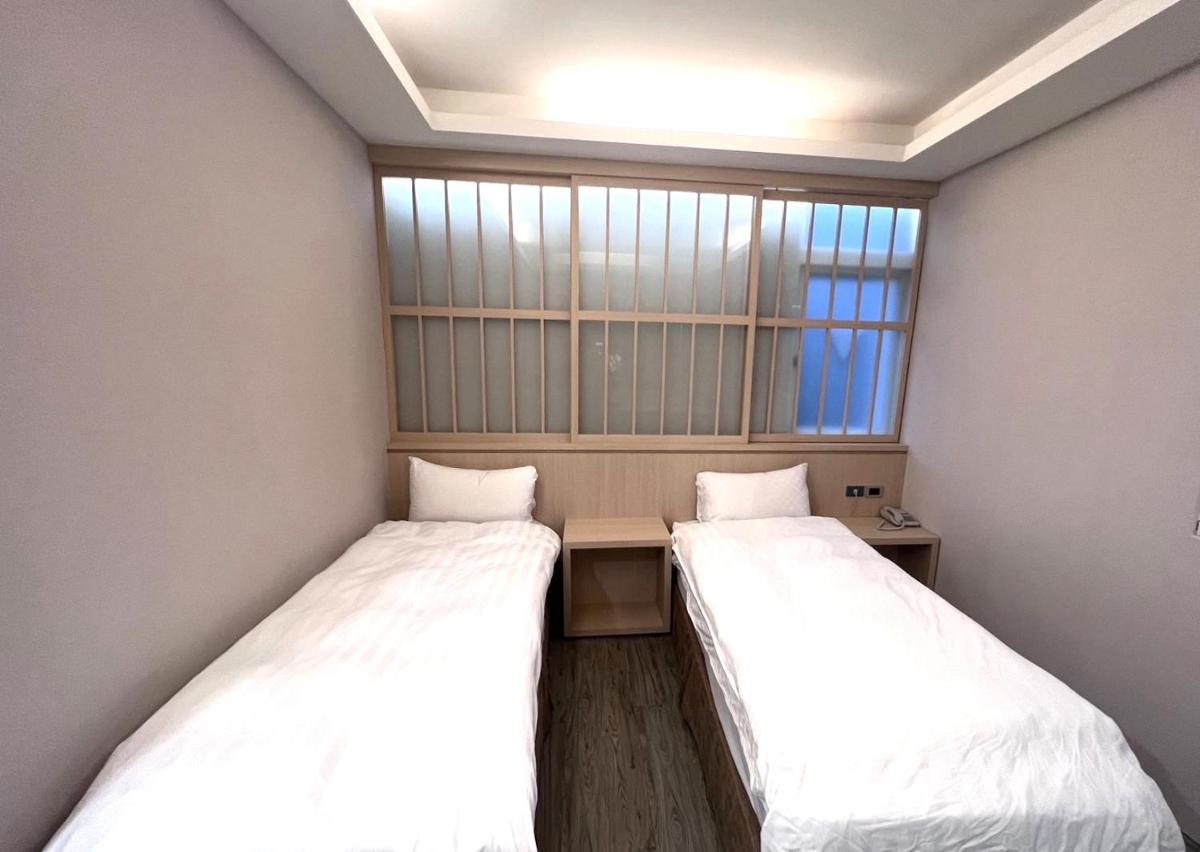 AOIKE Hot Spring Hotel - Housity