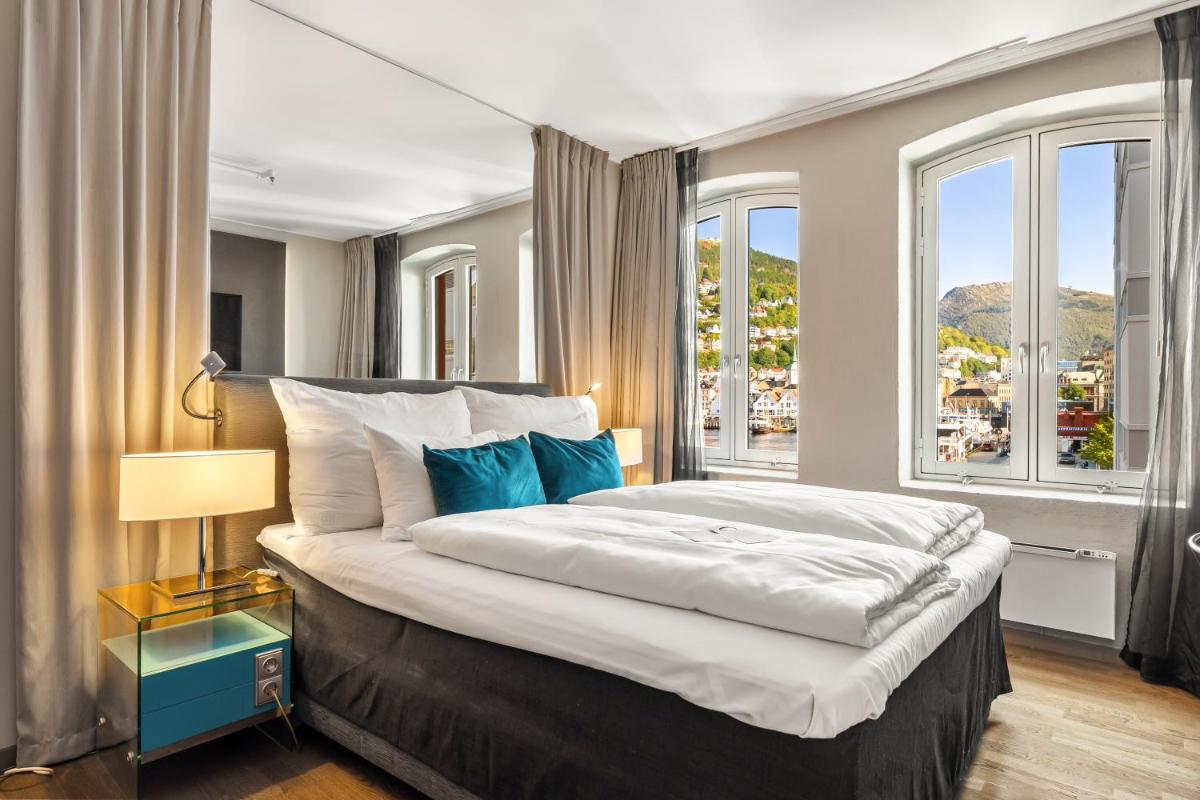 Clarion Hotel Admiral - Housity