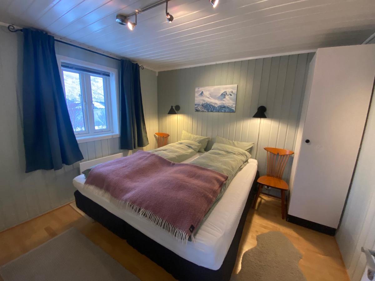 Wilderness House - Housity