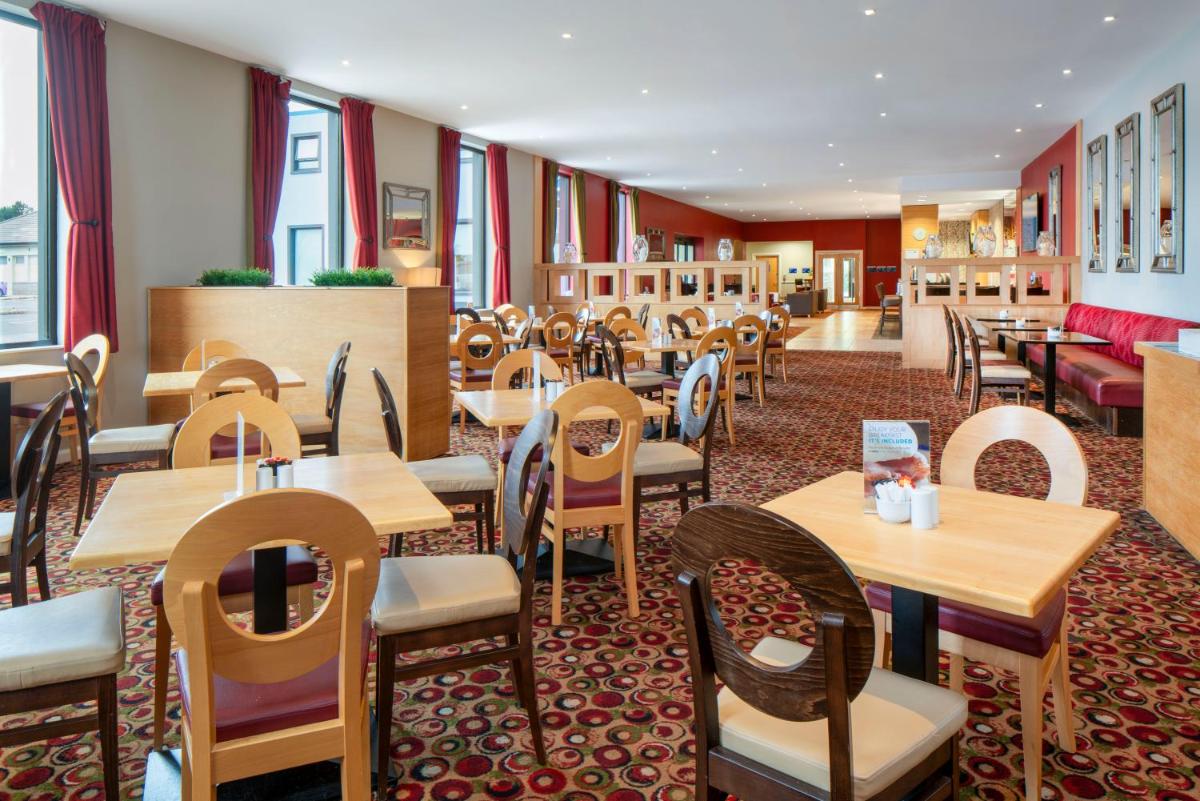 Holiday Inn Express Antrim by IHG - Housity