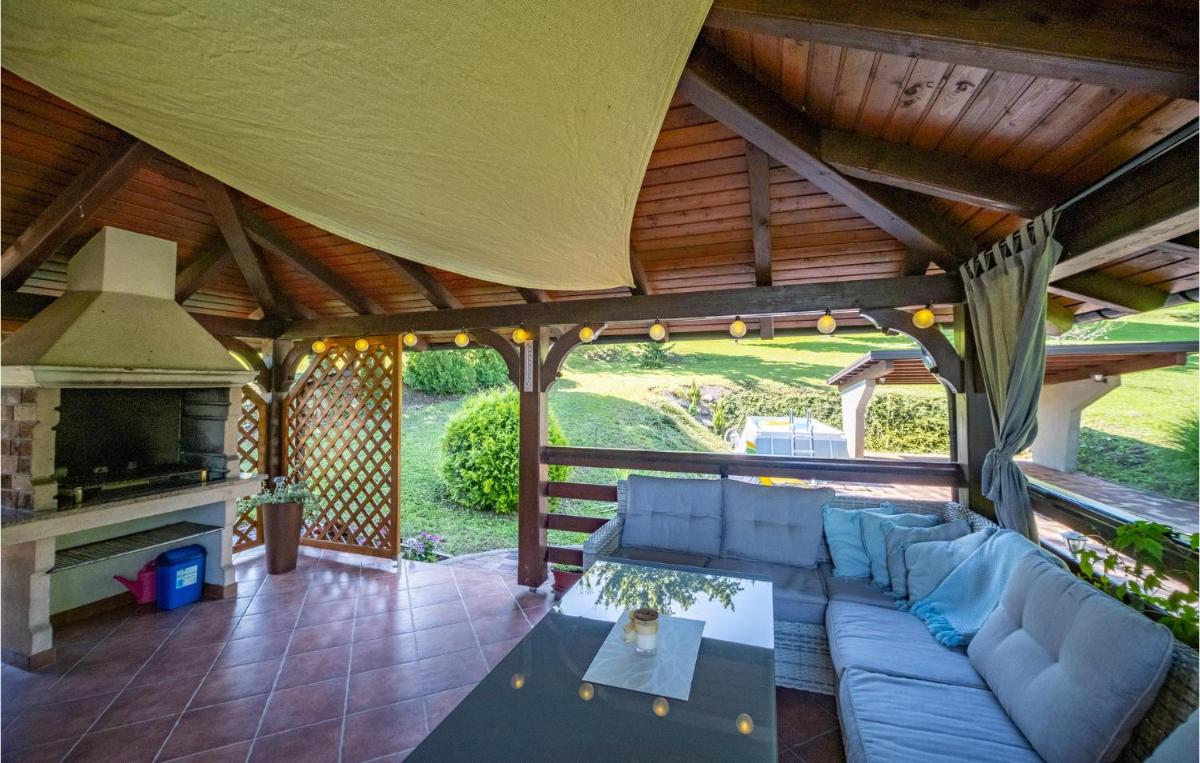 Awesome Home In Kraj Donji With Wifi - Housity