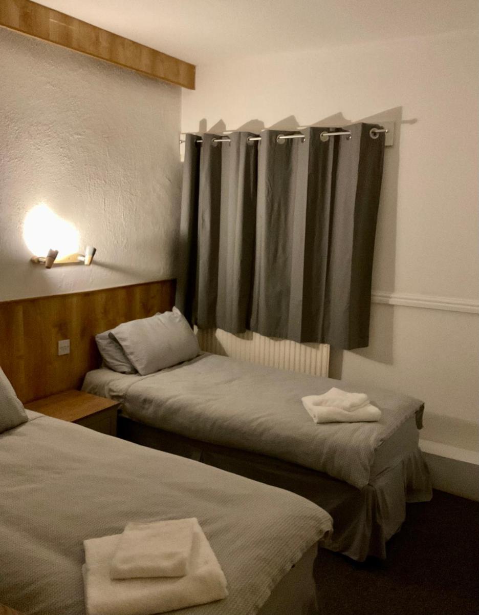 The Brentwood Hotel Porthcawl - Housity