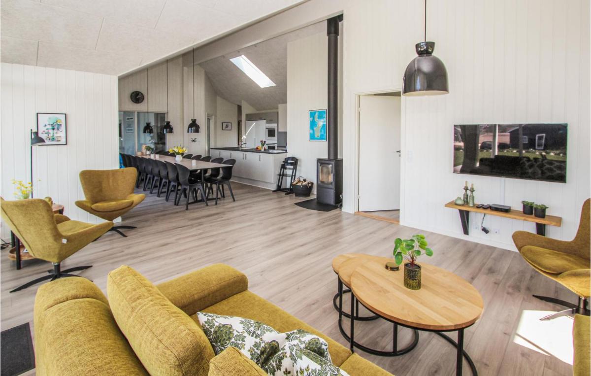 Stunning Home In Samsø With Sauna - Housity