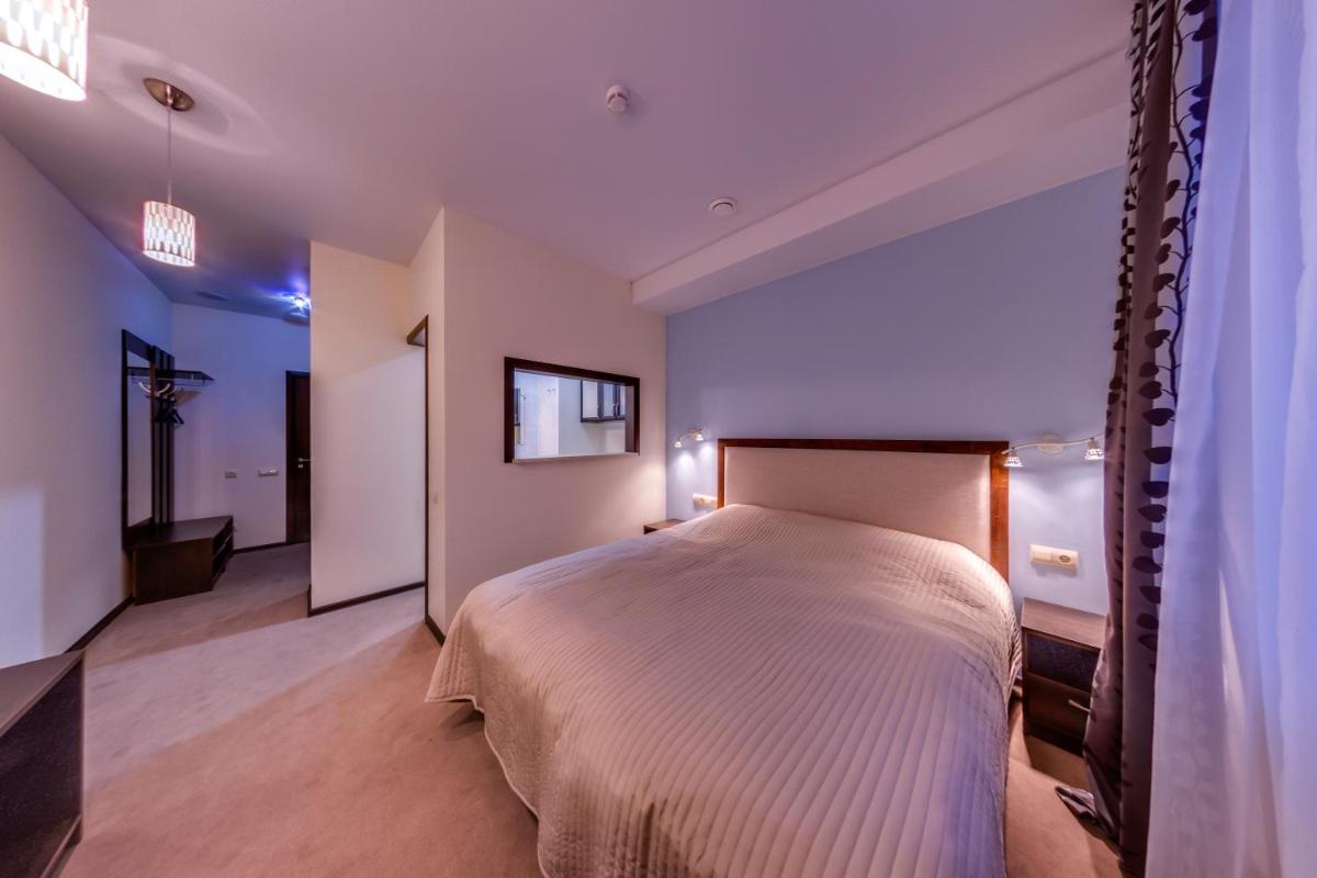 Elbrus Hotel - Housity