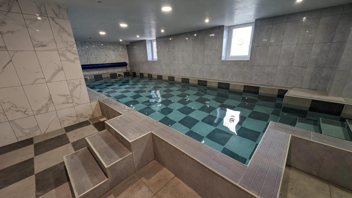 Spacieuse villa avec piscine à Diemeringen, 1000 m² - 50 personnes - Housity