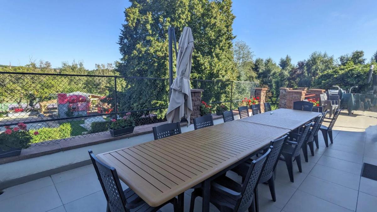 Spacieuse villa avec piscine à Diemeringen, 1000 m² - 50 personnes - Housity