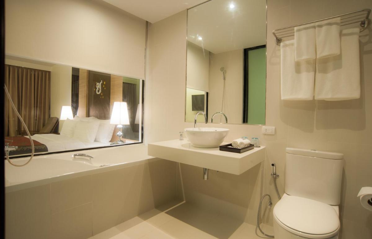 The Erawan Koh Chang -SHA Extra Plus - Hizvo