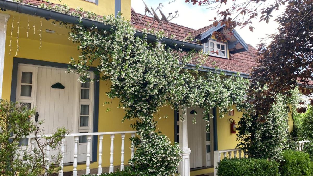 Apartamentos Sulla Collina Centro de Gramado localizado próximo da rua Coberta - Housity