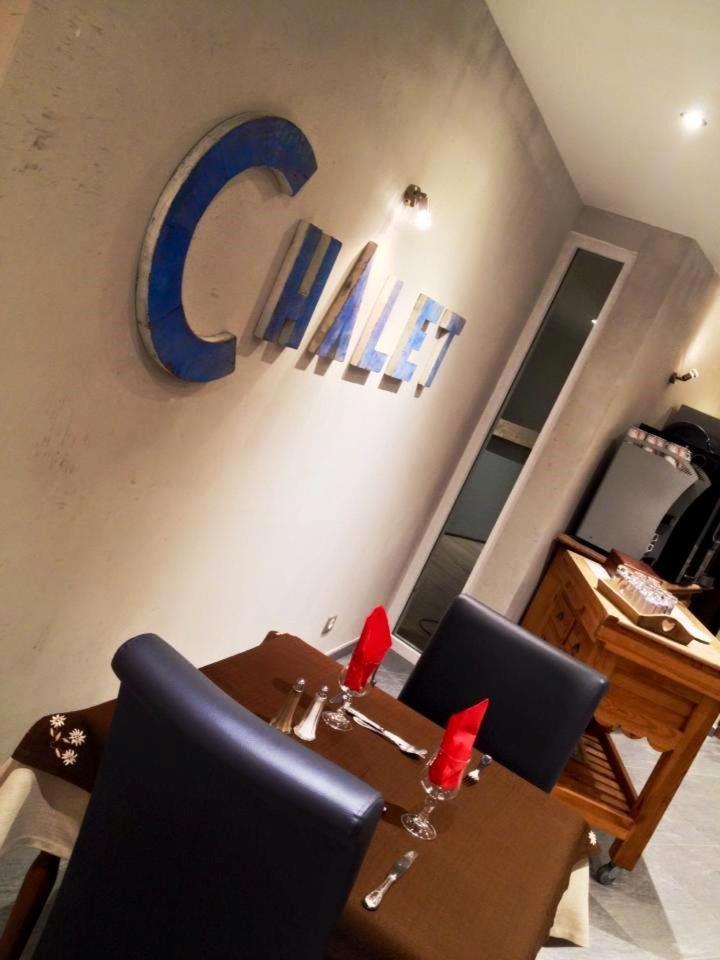 Coin salon dans l'établissement Hotel Alpina