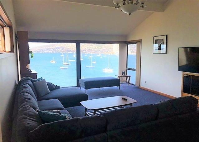Sullivans Cove Apartments - Housity