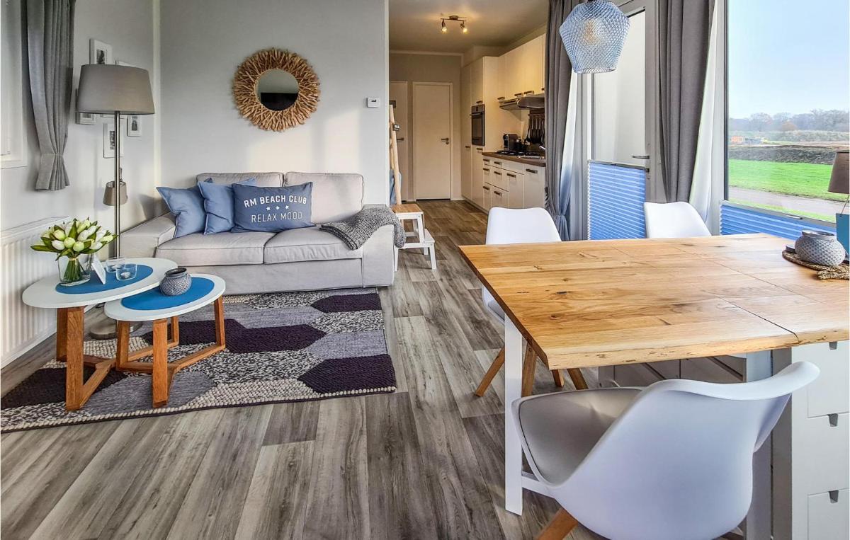 2 Bedroom Stunning Home In Süsel - Housity