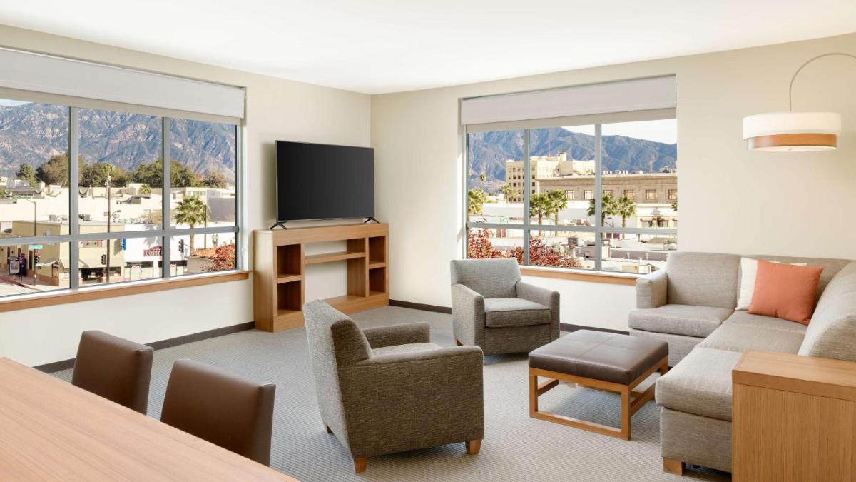 Hyatt Place Pasadena - Housity
