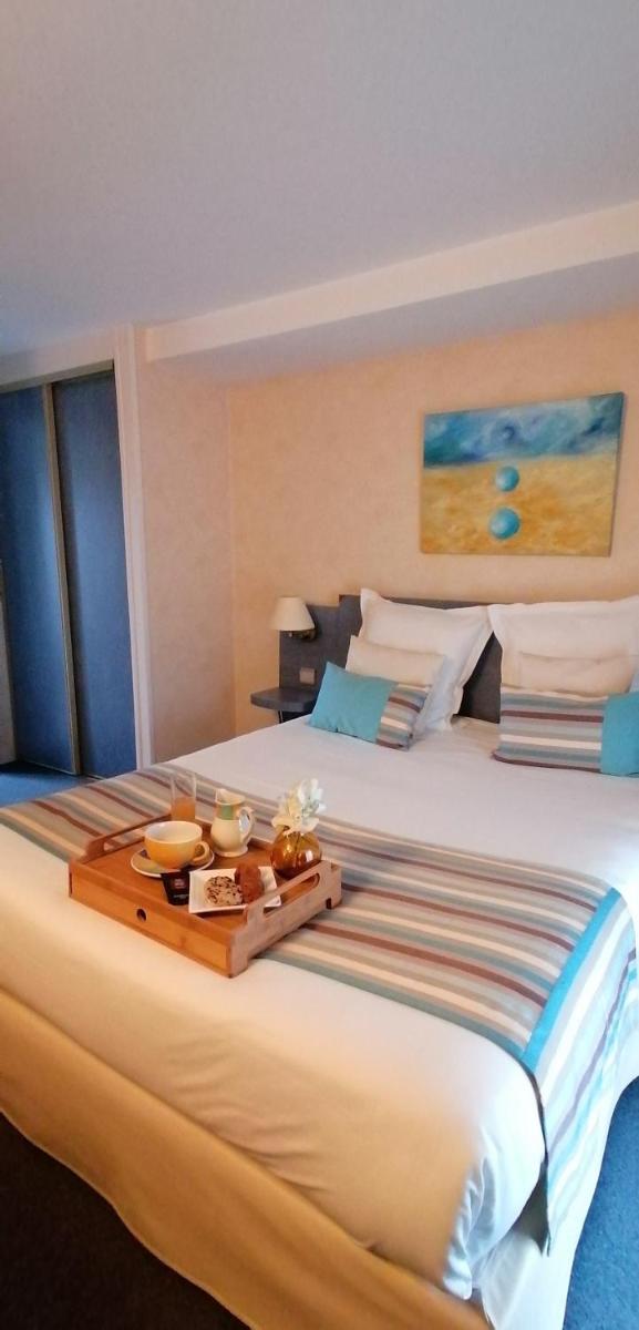 Logis Hôtel Le Pélican & son restaurant - Housity