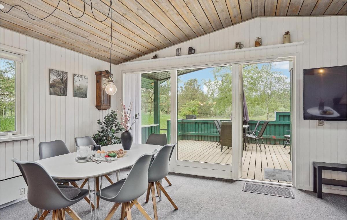 Amazing Home In Brovst With Kitchen - Housity