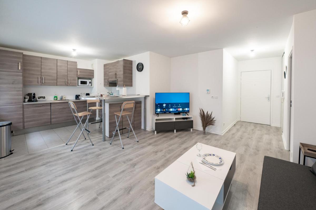 Tout confort à Massy - Parking / TGV et RER B&C - Housity