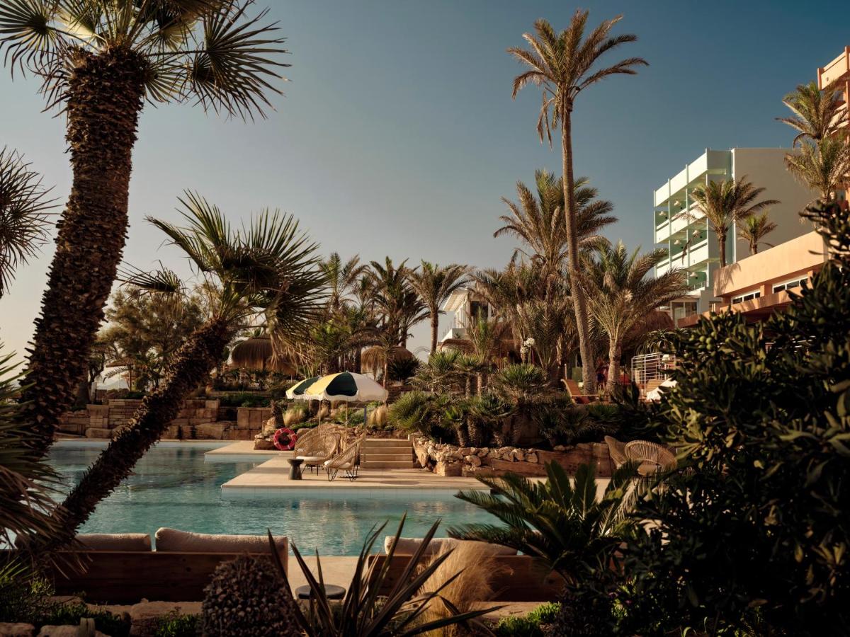 Piscina en o cerca de Bikini Island & Mountain Hotel Es Trenc -Adults only-