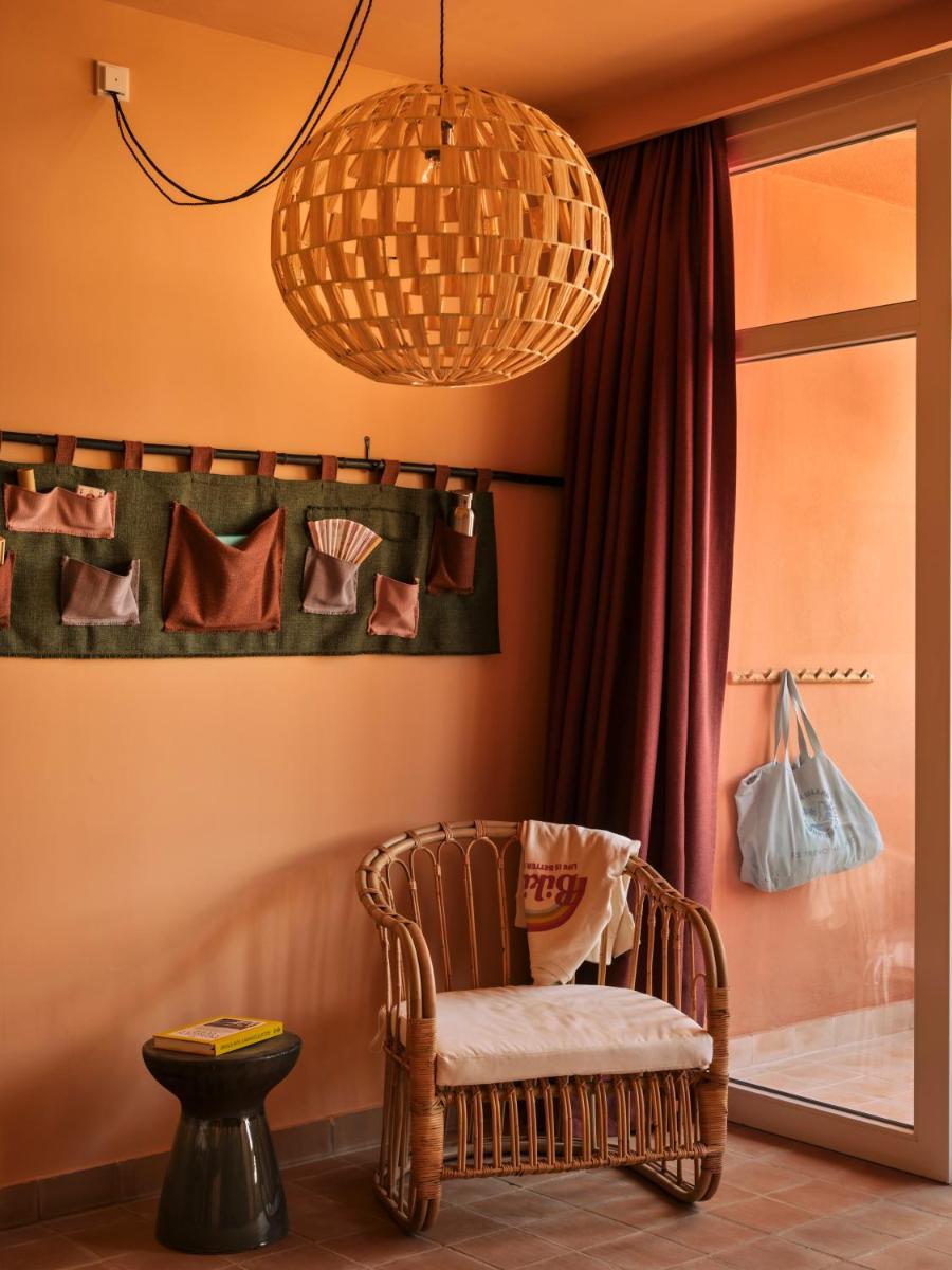 Zona de estar de Bikini Island & Mountain Hotel Es Trenc -Adults only-