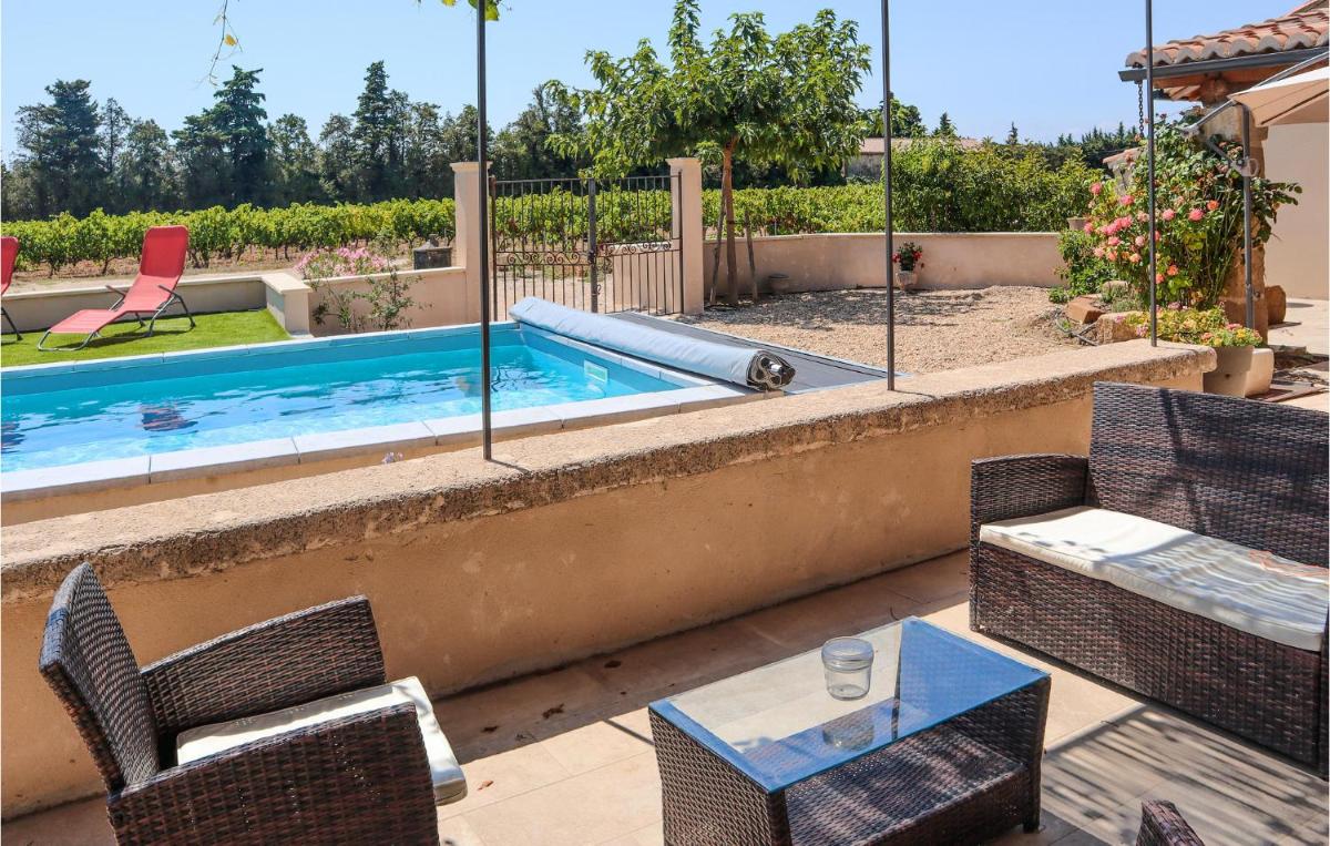 Awesome Home In Violes - Housity