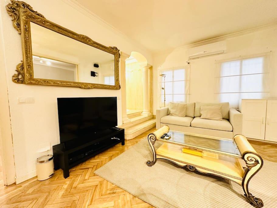 Apartamento entero en Chamartín 113 - Housity