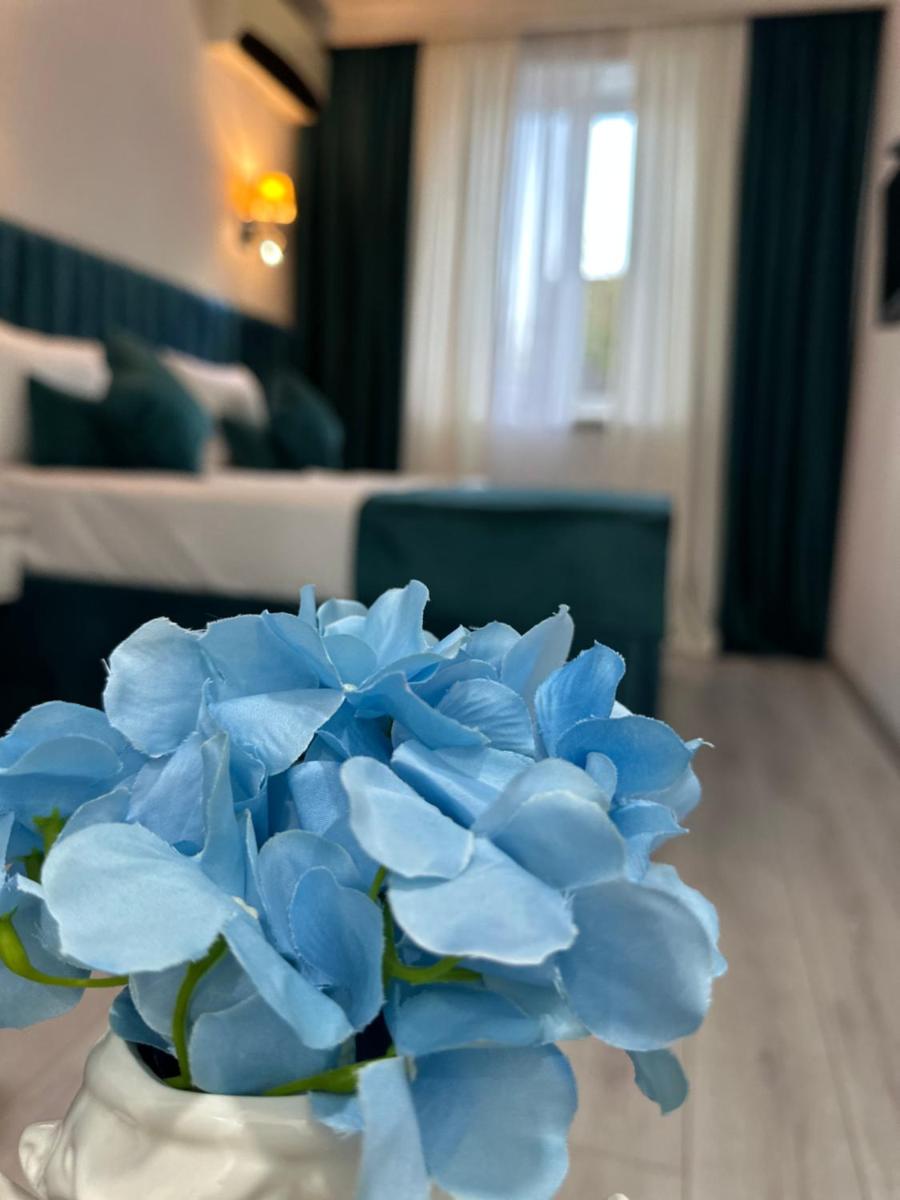 Hotel Tigran Mets Yerevan - Housity