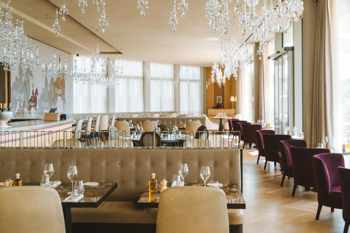 Restaurant ou autre lieu de restauration dans l'établissement Royal Champagne Hotel & Spa